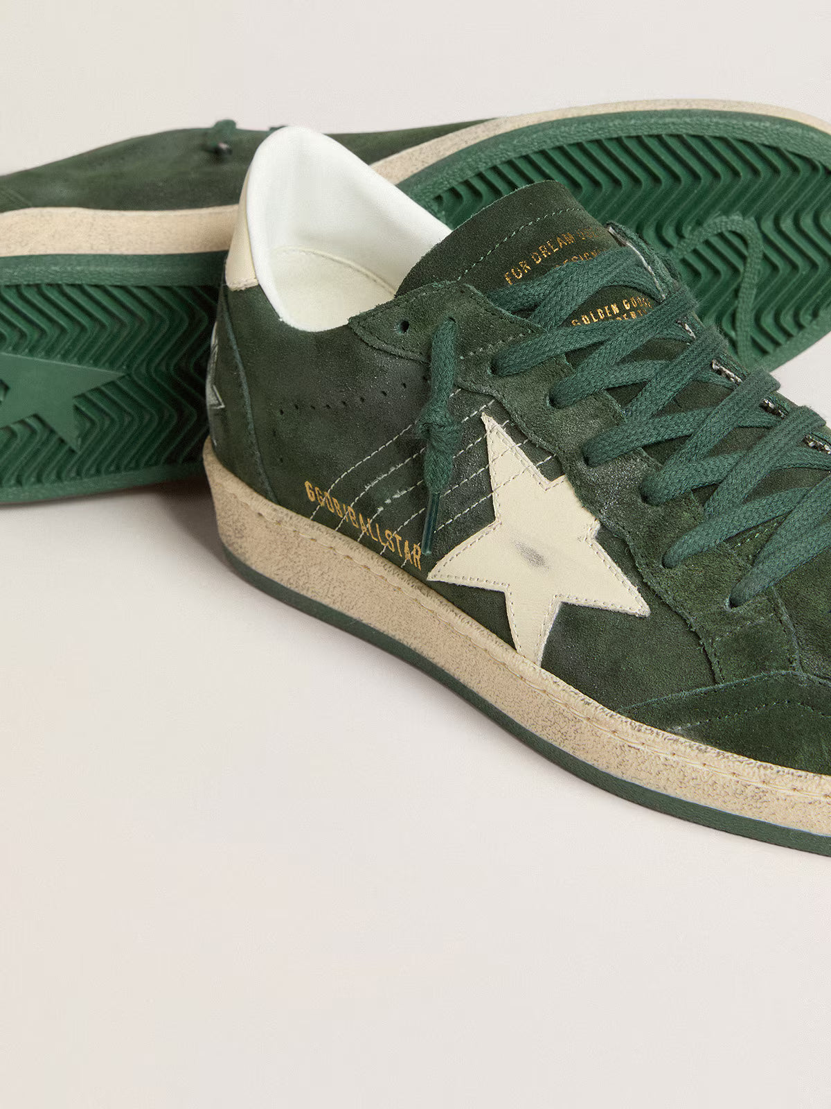 Ball Star Uomo in suede verde con stella e talloncino in pelle bianca