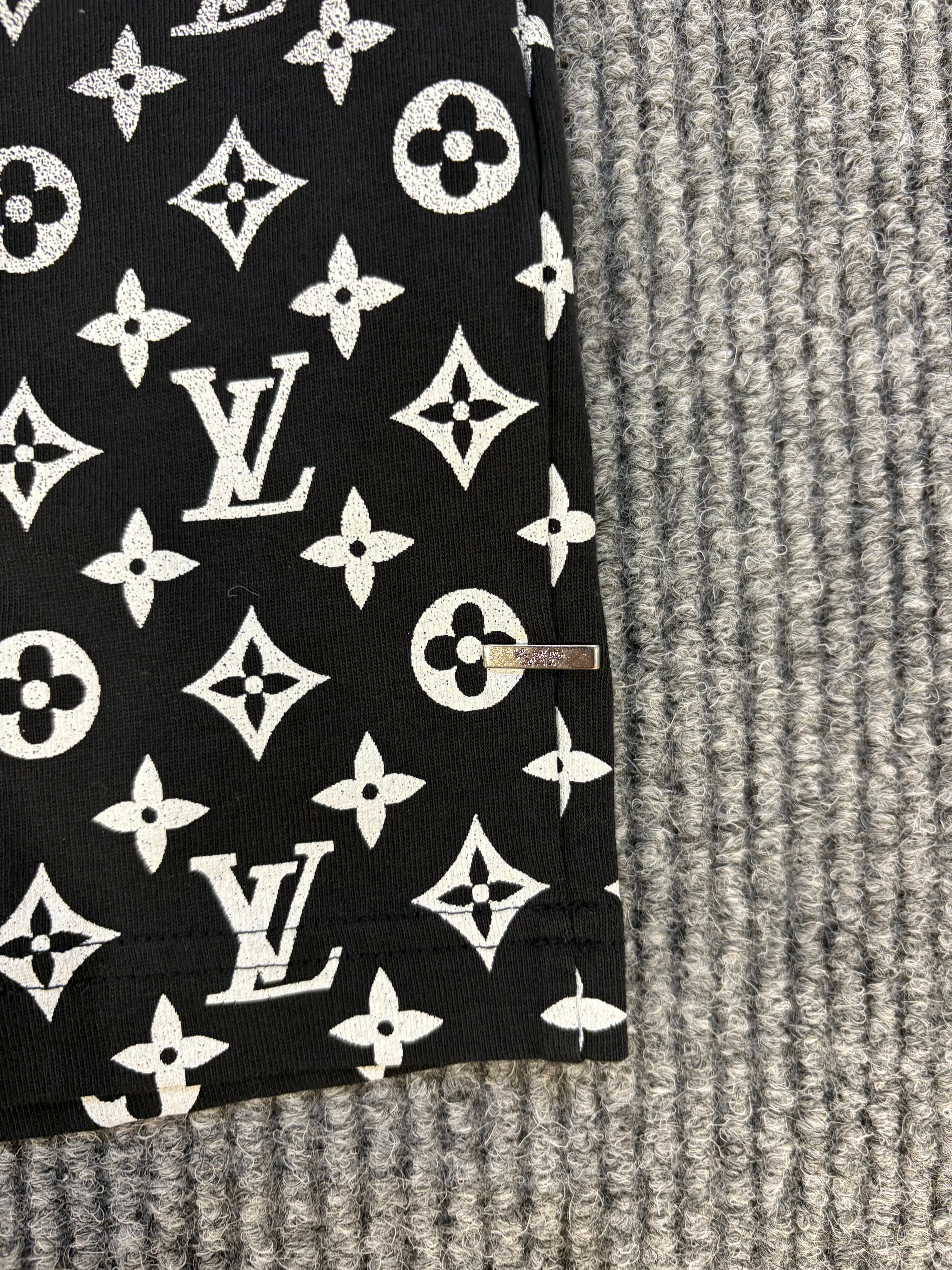 Louis Vuitton Tee Gradient Black M