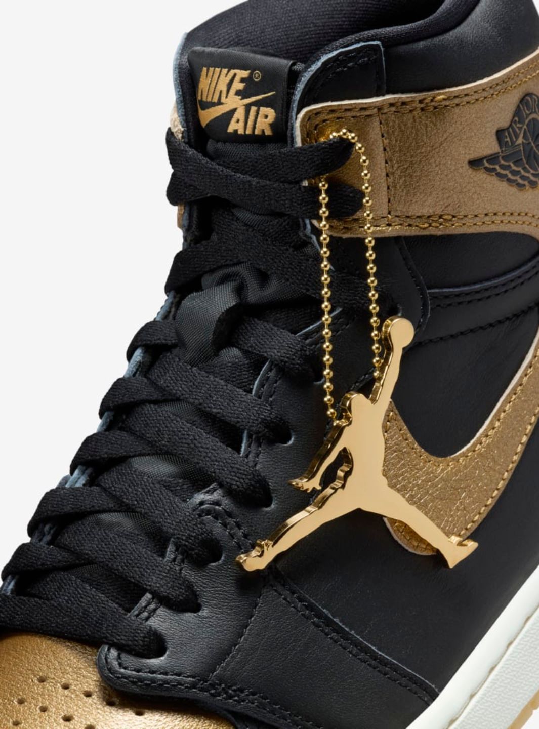 Air Jordan 1 Retro High OG Black Metallic Gold