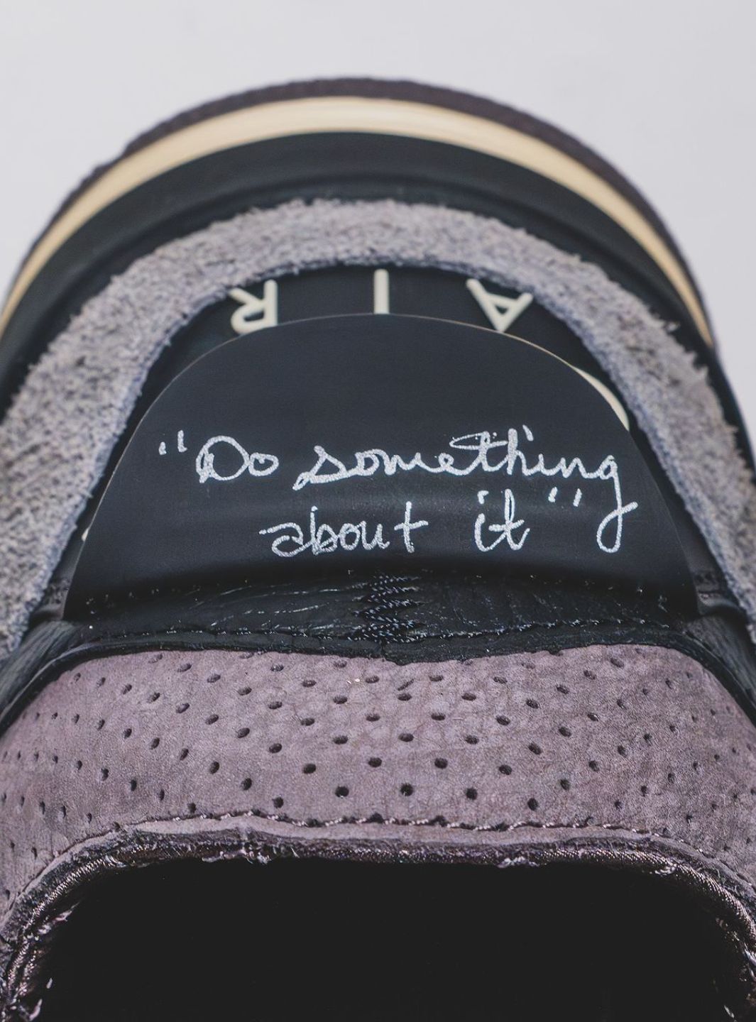 Air Jordan 3 Retro OG SP A Ma Maniére Black Violet Ore