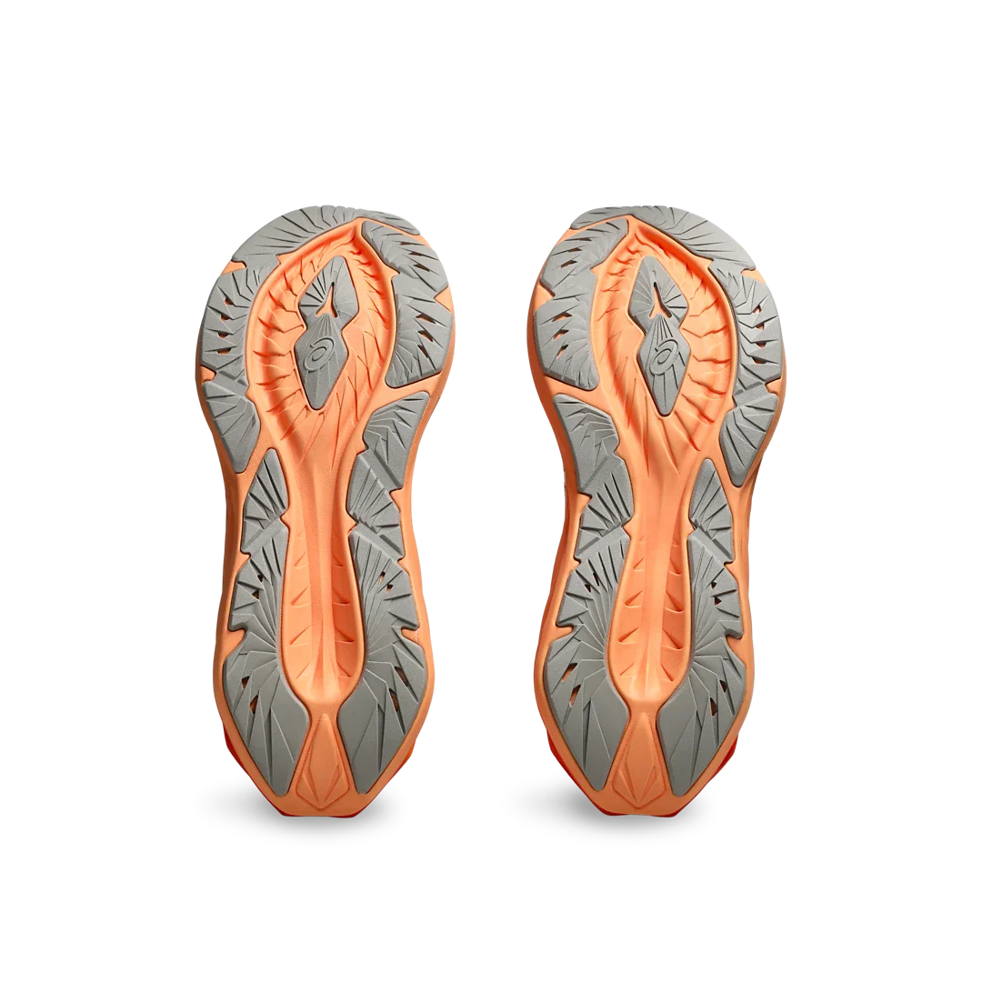 ASICS Novablast 4 White Moonrock