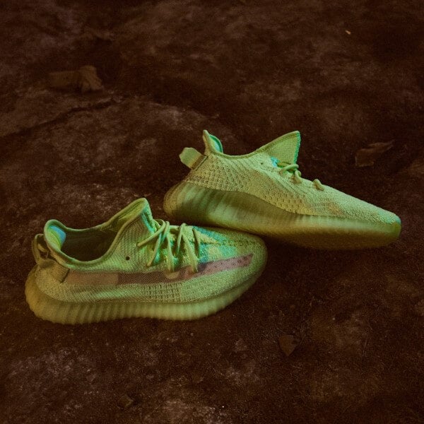 Adidas Yeezy Boost 350 V2 Glow