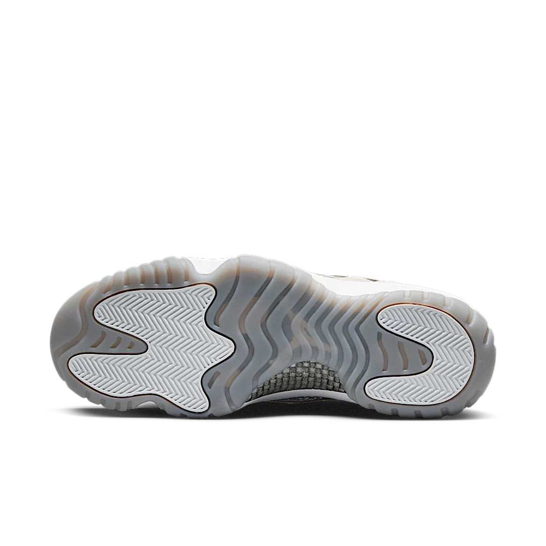 Air Jordan 11 Retro Low IE Light Orewood Brown