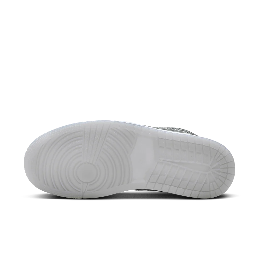 Air Jordan 1 Low SE Metallic Silver