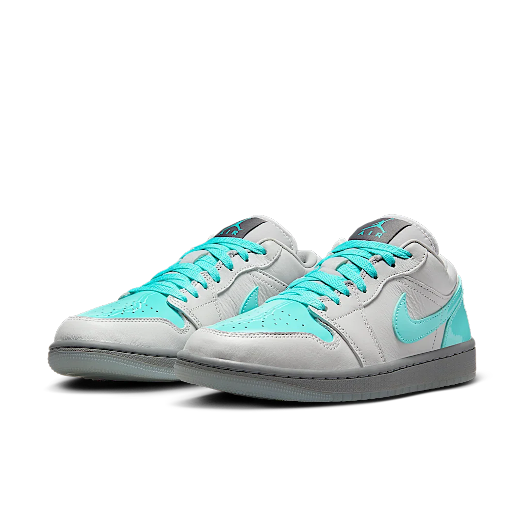 Air Jordan 1 Low SE Polaroid