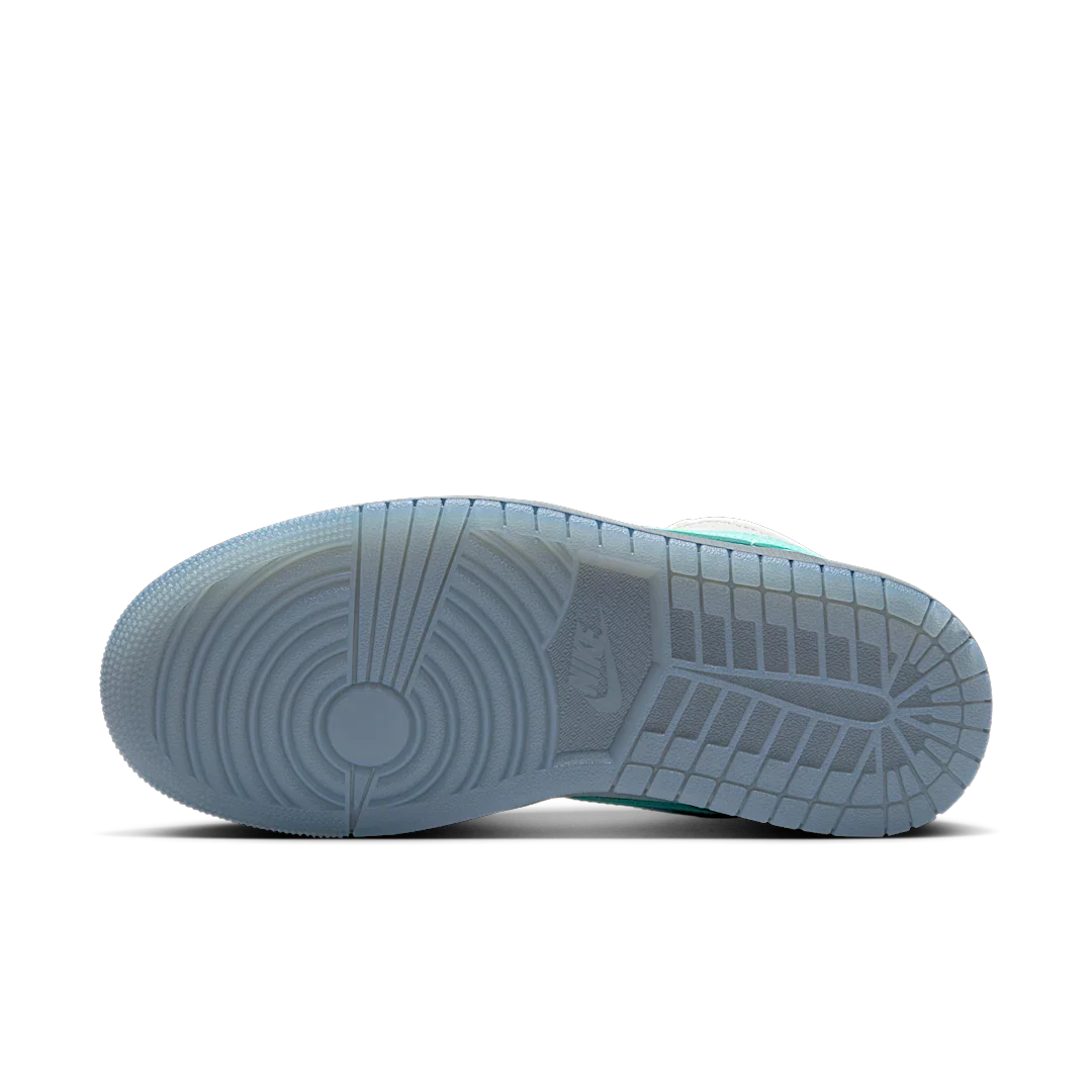 Air Jordan 1 Low SE Polaroid