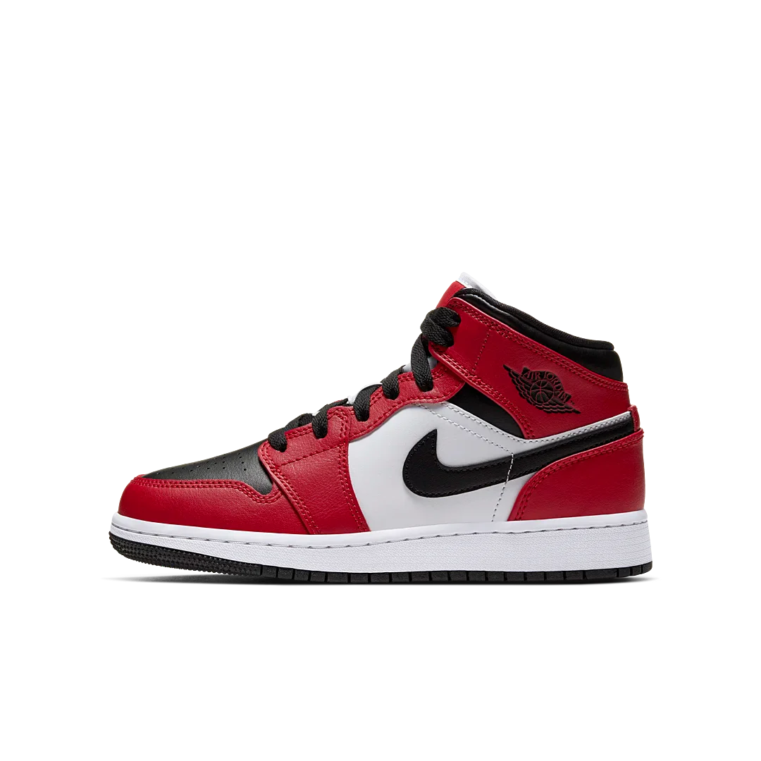 Air Jordan 1 Mid Chicago Black Toe