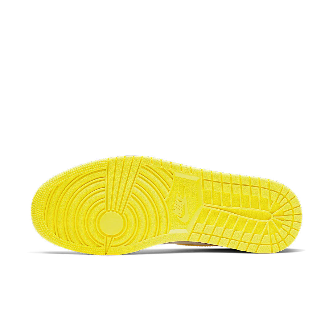 Air Jordan 1 Retro High First Class Flight