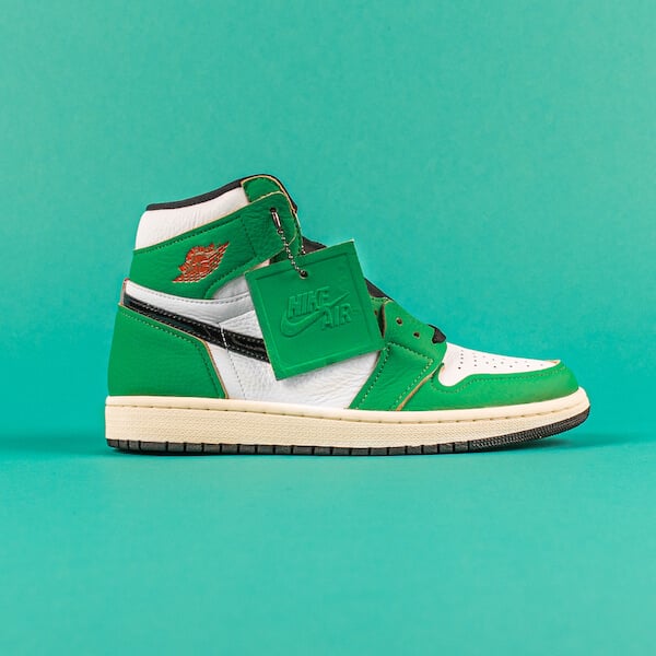 Air Jordan 1 Retro High Lucky Green
