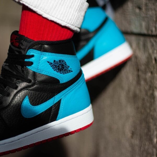 Air Jordan 1 Retro High NC to Chi