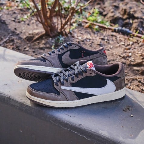 Air Jordan 1 Retro Low OG SP Travis Scott Mocha