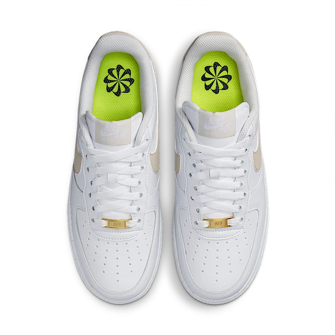 Nike Air Force 1 07 Low Light Orewood Brown
