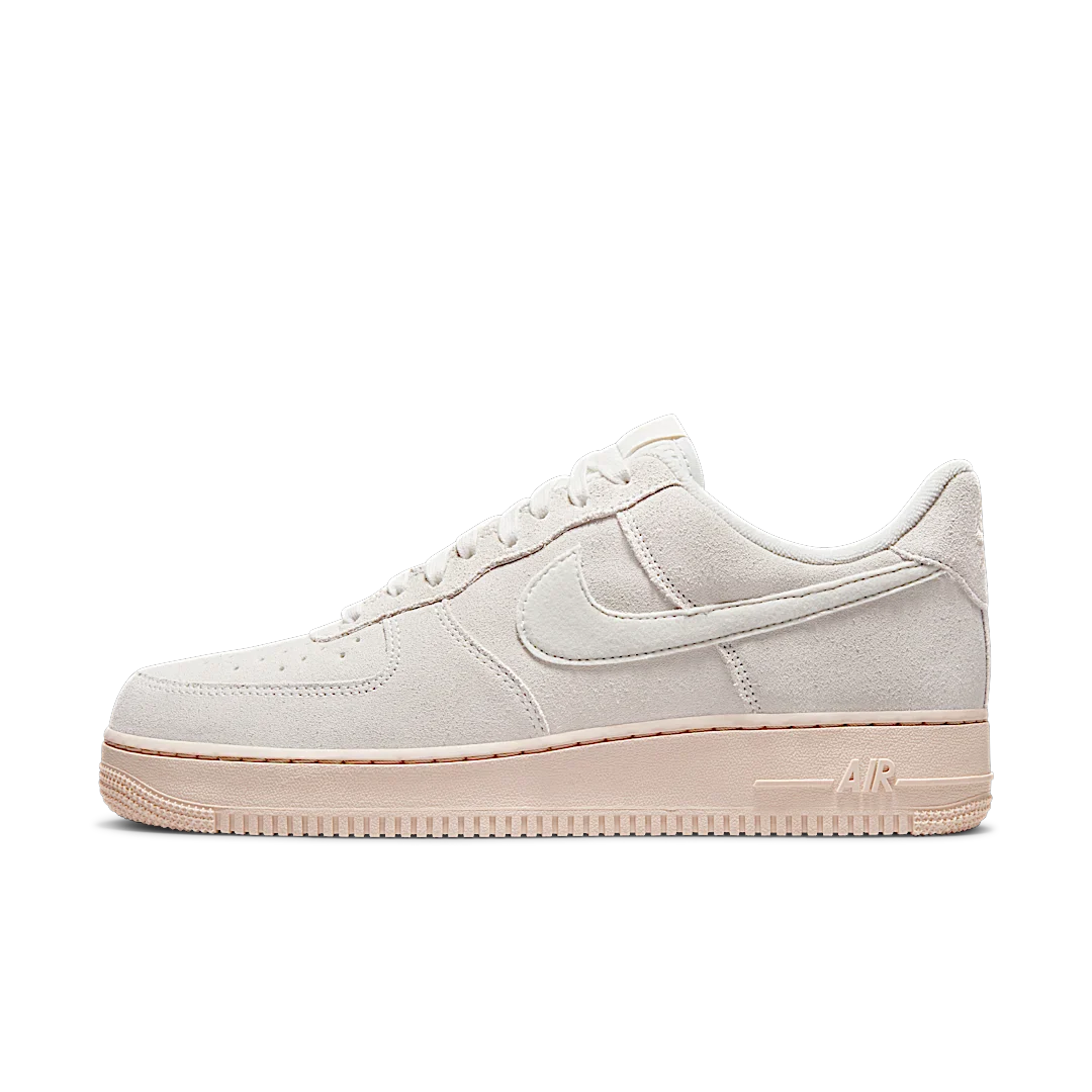 Nike Air Force 1 Low Winter Premium Summit White Suede
