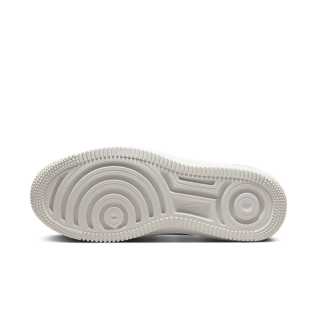 Nike Air Force 1 PLT.AF.ORM Barely Green