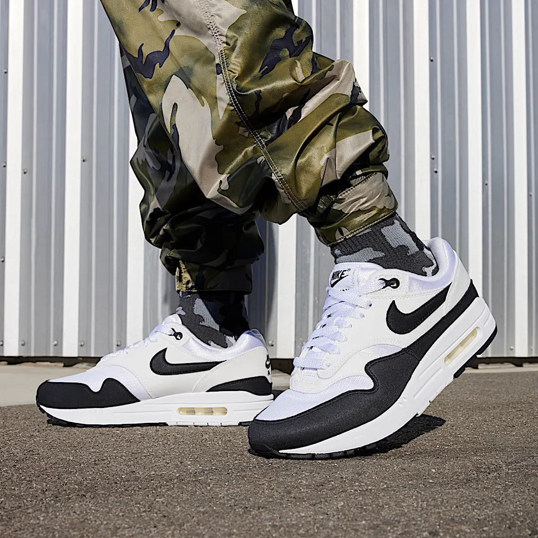 Nike Air Max 1 White Black Neutral Grey