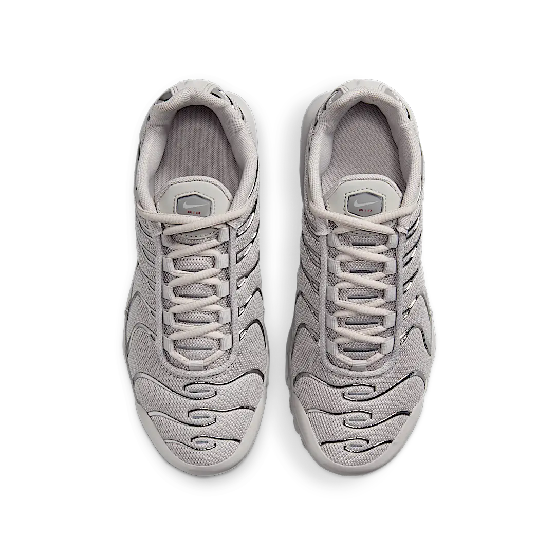 Nike Air Max Plus Light Iron Ore Gym Red Smoke Grey Metallic Silver
