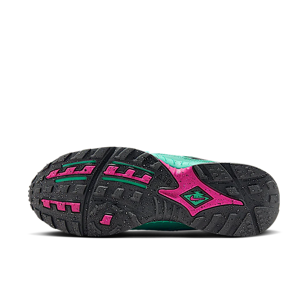 Nike Air Terra Humara Undefeated Light Menta
