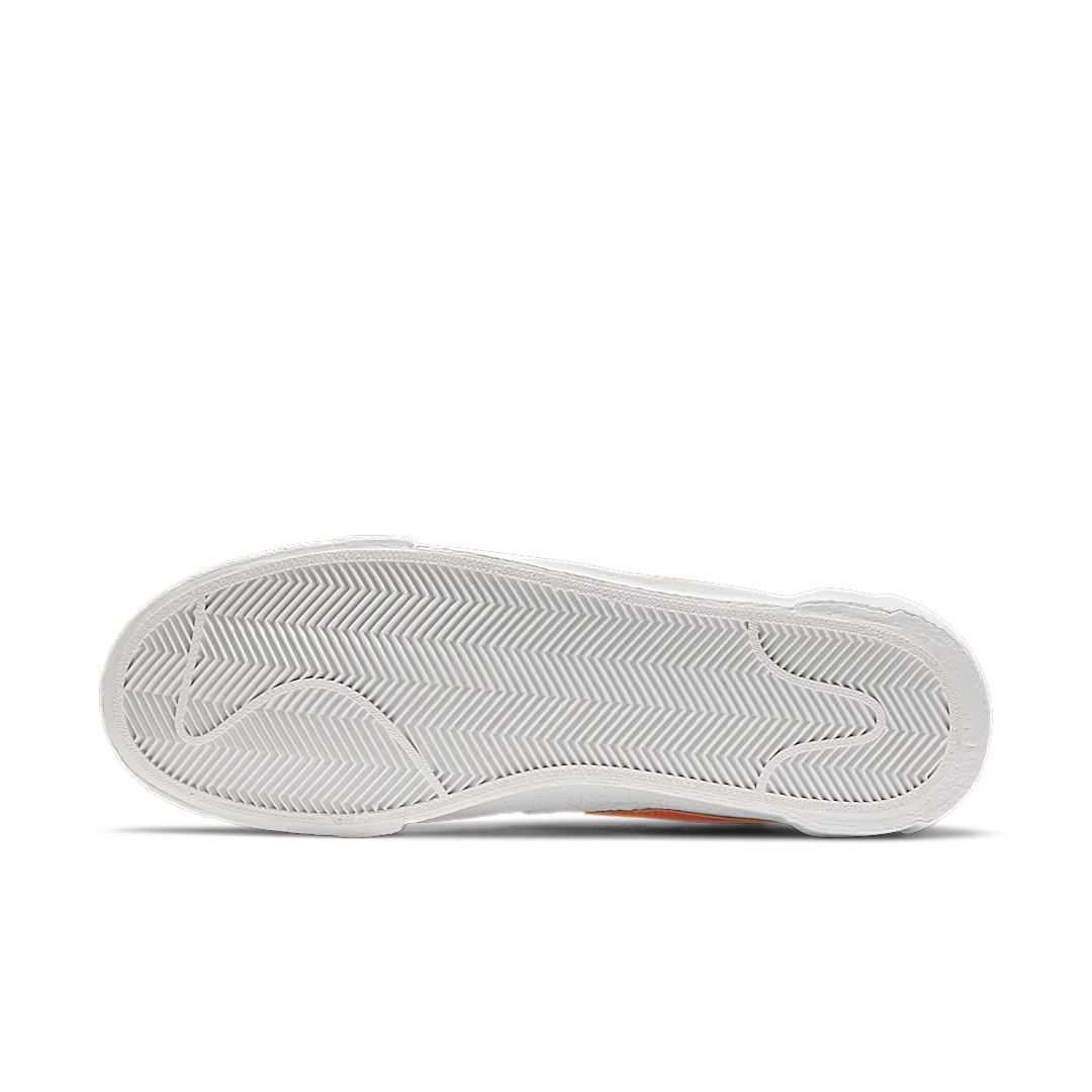Nike Blazer Low sacai White Magma Orange