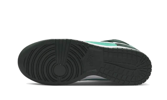 Nike Dunk High Retro SE Athletic Club Pro Green