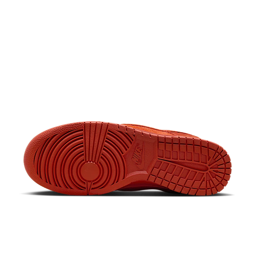 Nike Dunk Low SE Valley Of Fire