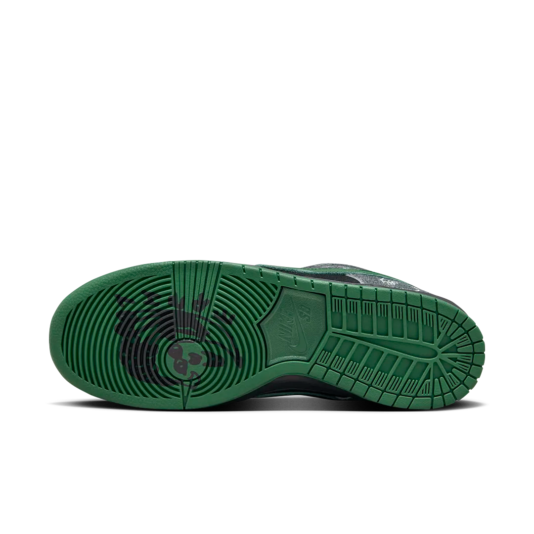 Nike SB Dunk Low There Skateboards