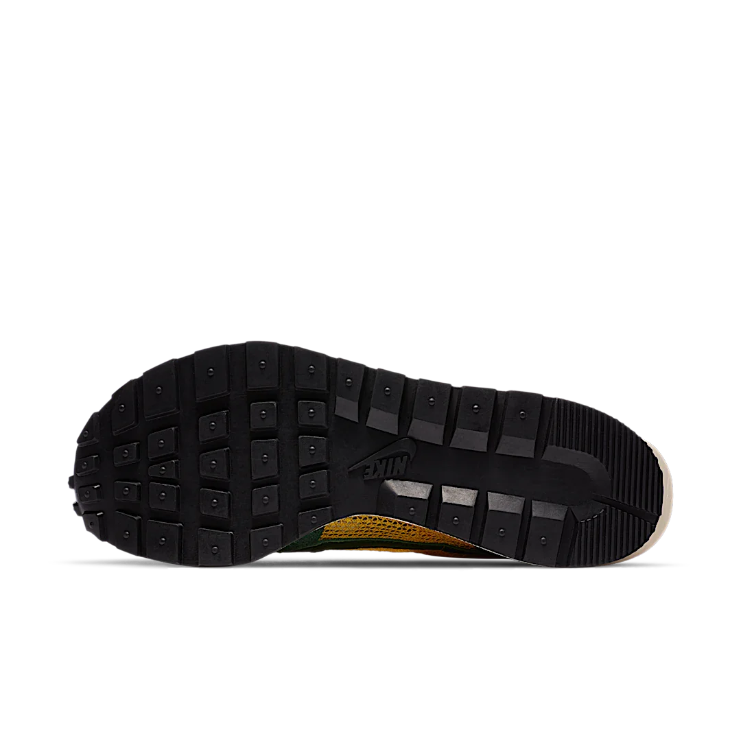 Nike Vaporwaffle sacai Tour Yellow Stadium Green