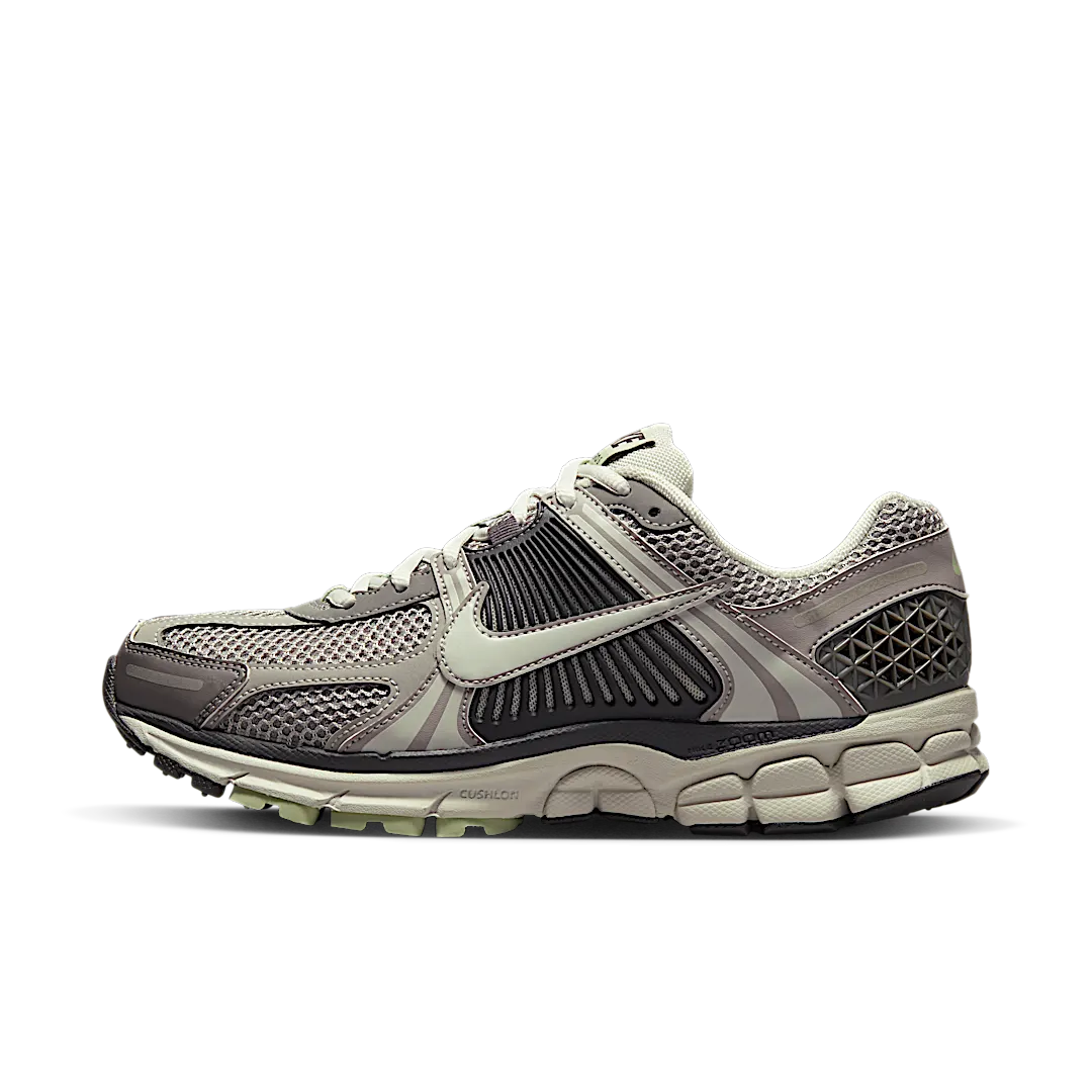 Nike Zoom Vomero 5 Cobblestone Flat Pewter