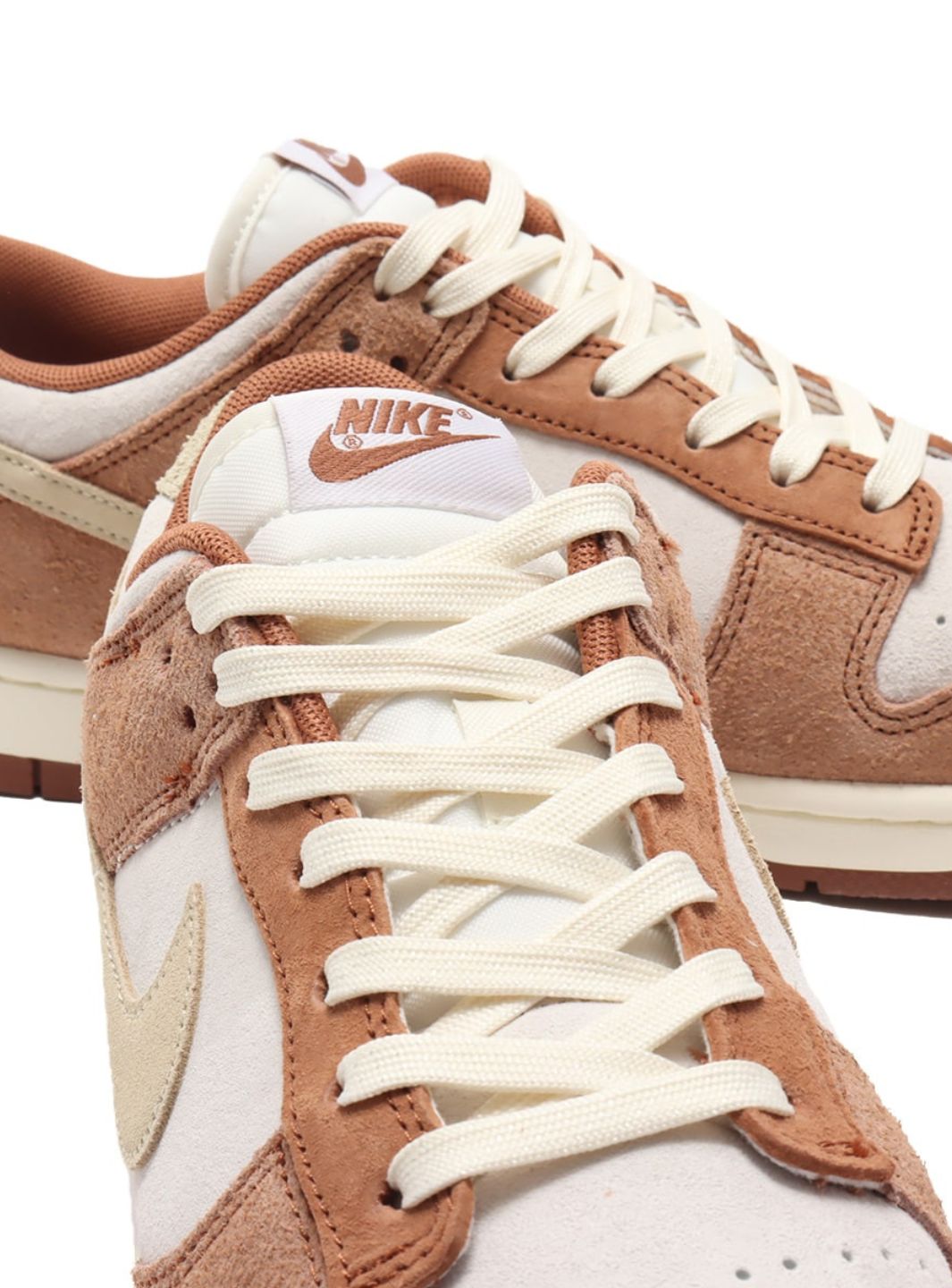 Nike Dunk Low Medium Curry