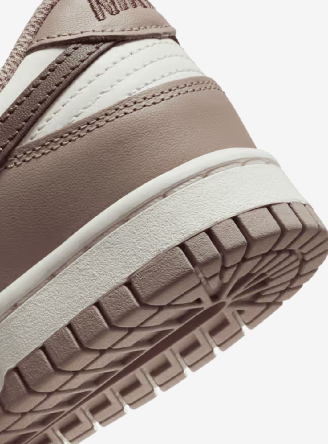 Nike Dunk Low Sail Plum Eclipse (W)