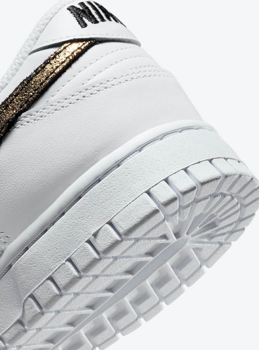 Nike Dunk Low SE Primal White (W)