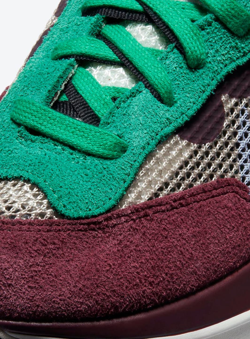 Nike Vaporwaffle Sacai Villain Red Neptune Green