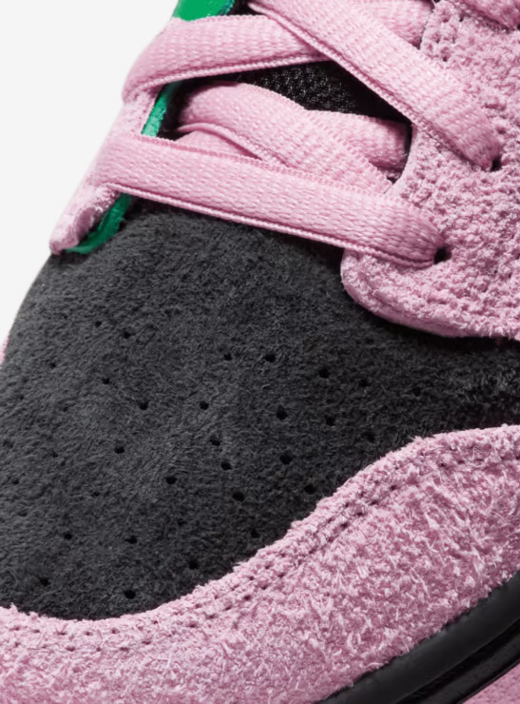 Nike SB Dunk High Invert Celtics