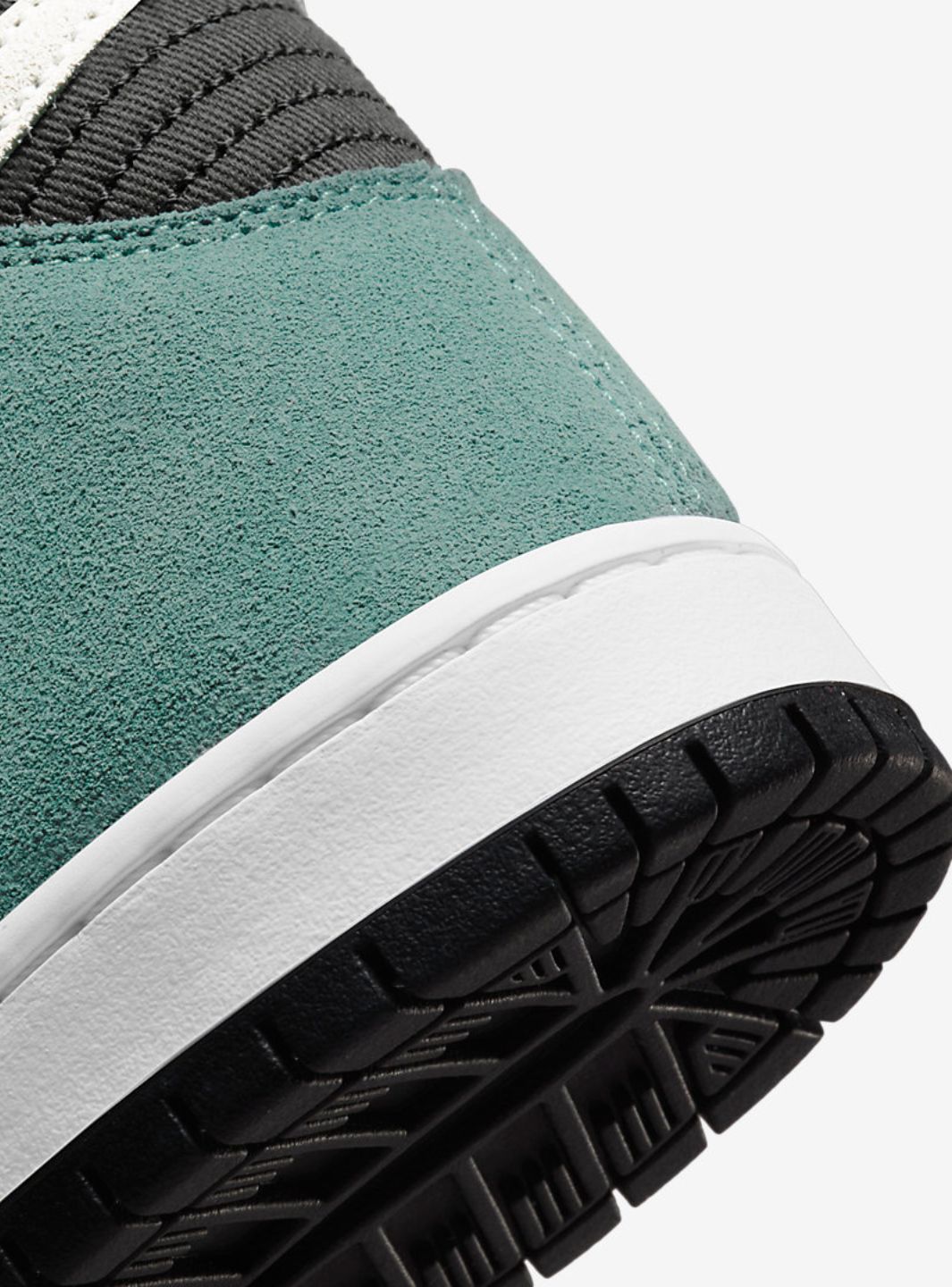 Nike SB Dunk High Pro Mineral Slate Suede