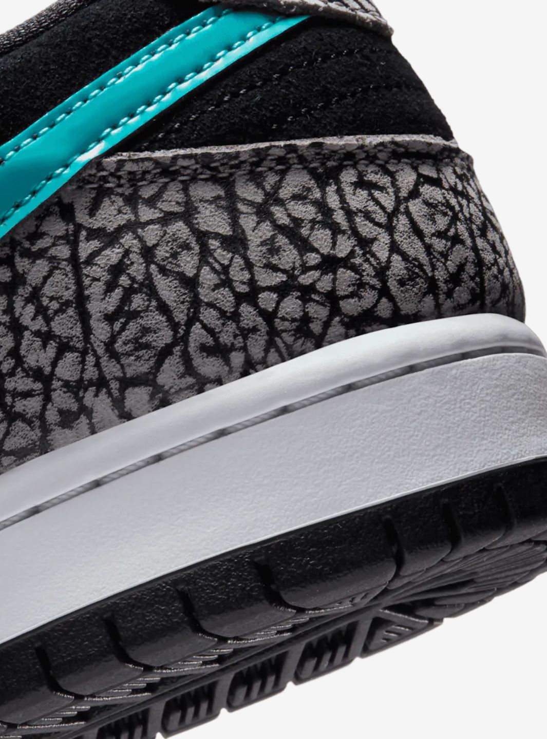 Nike SB Dunk Low Atmos Elephant
