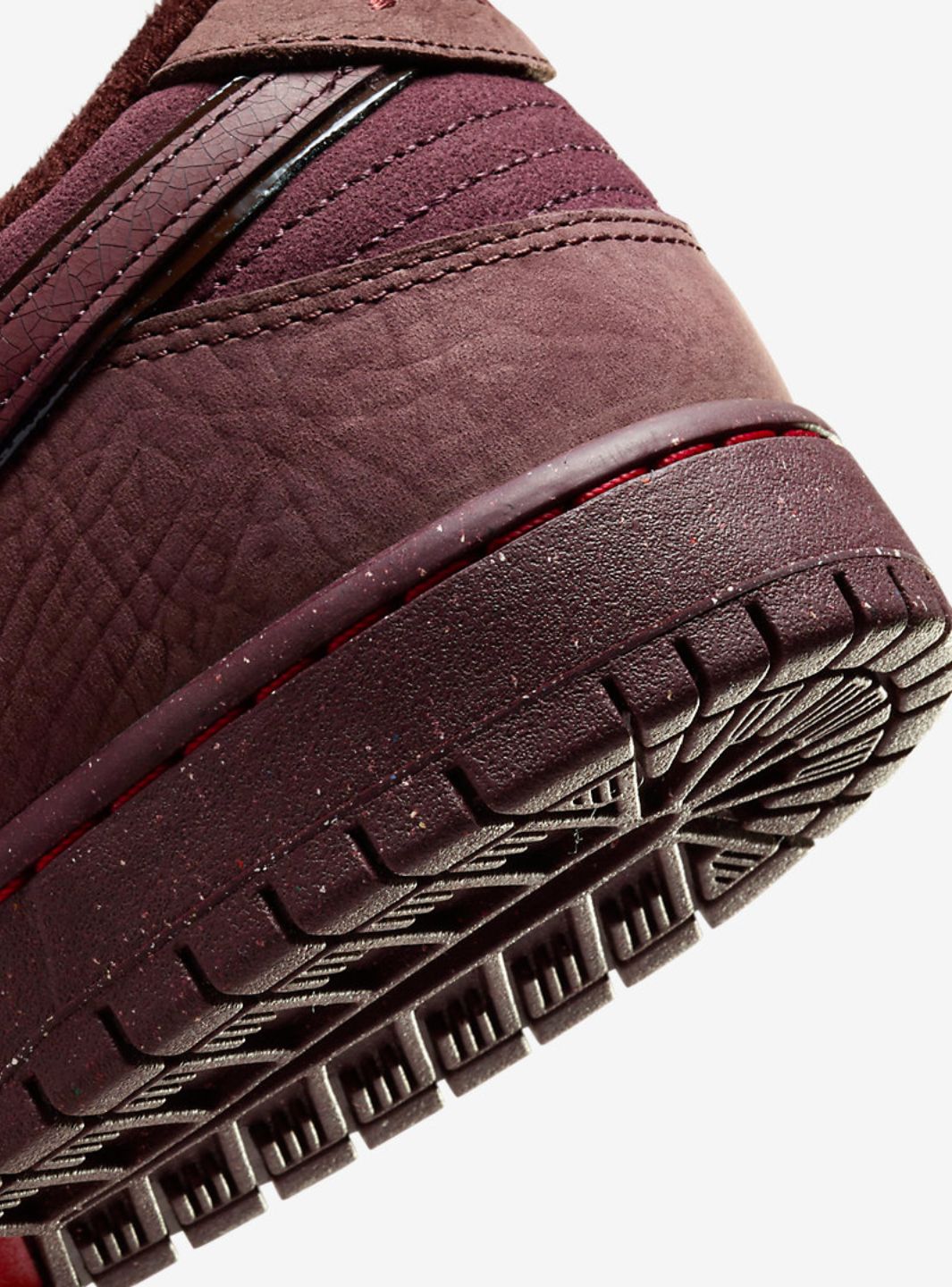 Nike SB Dunk Low City of Love Burgundy Crush