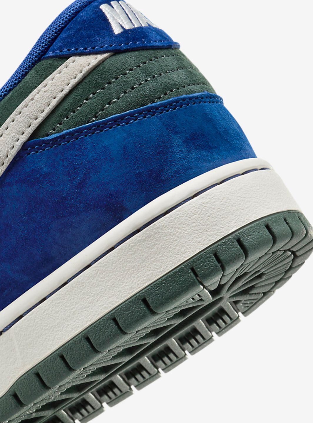 Nike SB Dunk Low Deep Royal Blue