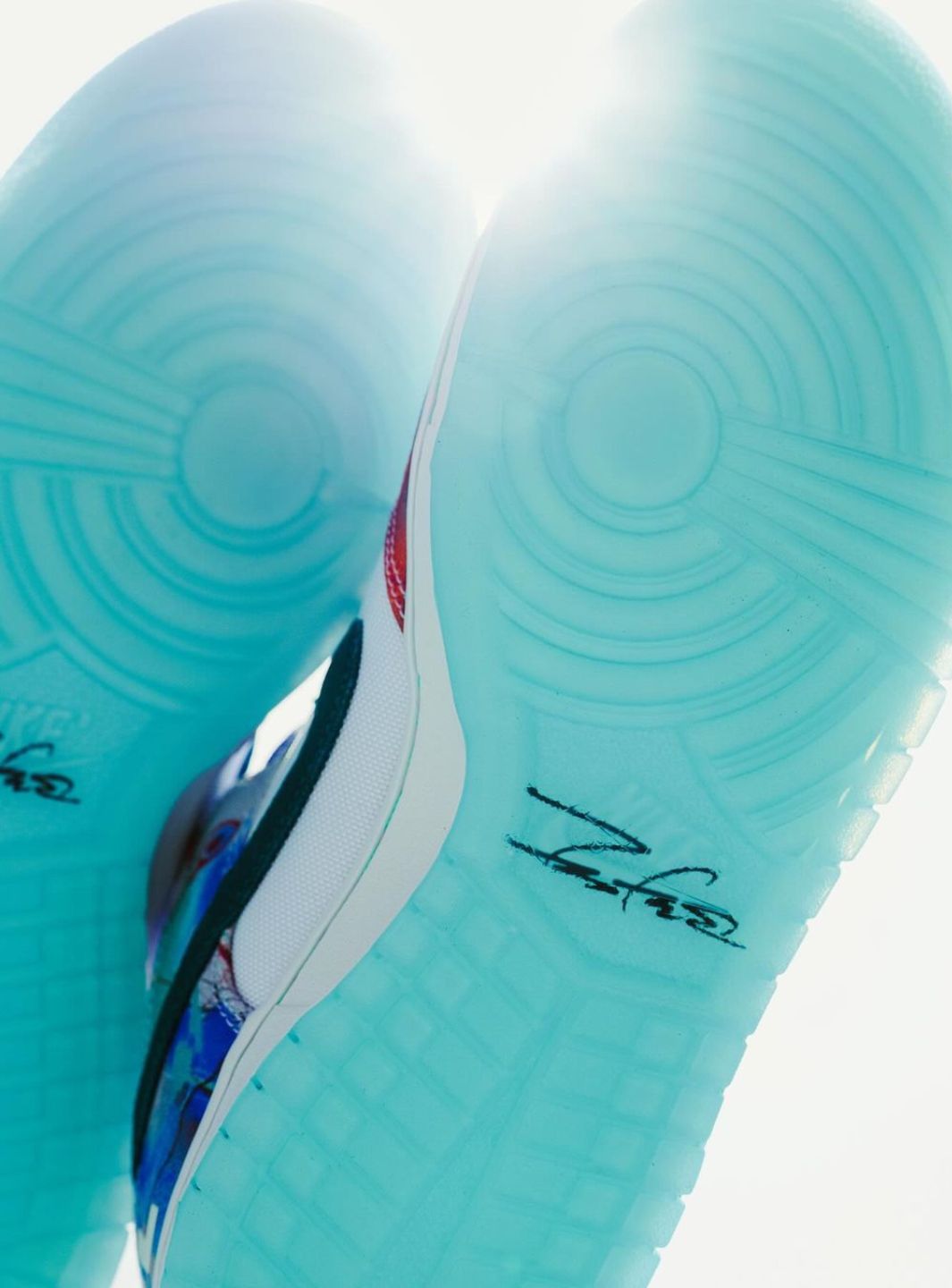 Nike SB Dunk Low Futura Laboratories Bleached Aqua