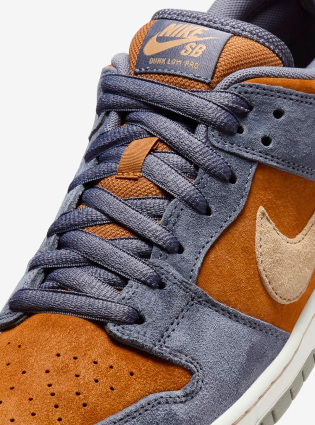 Nike SB Dunk Low Light Carbon Monarch
