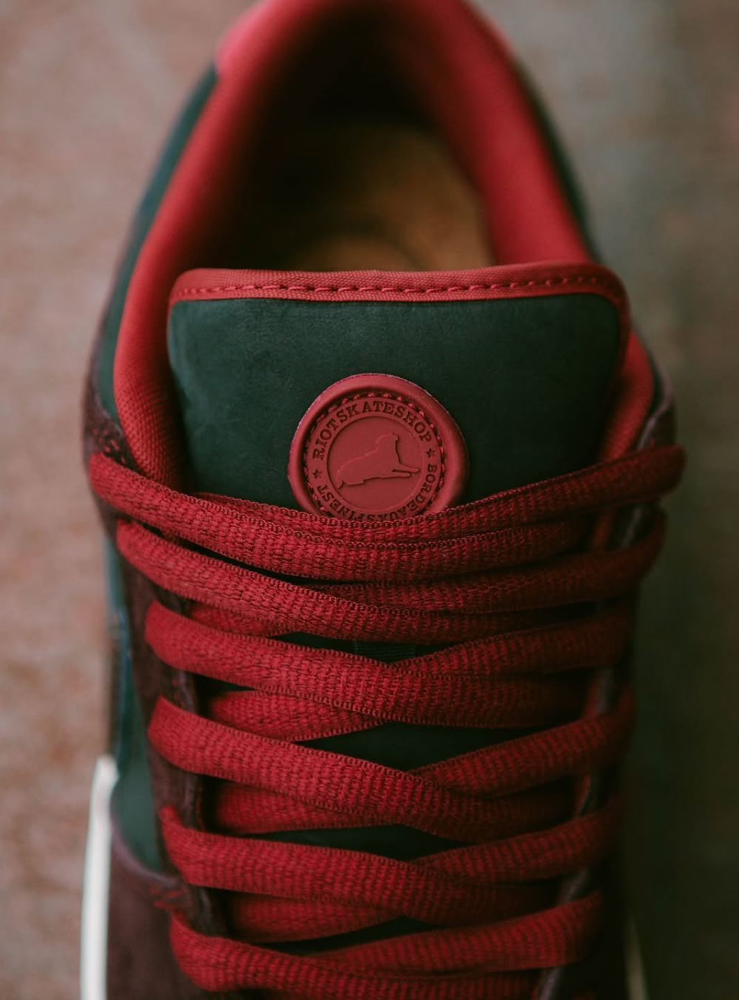 Nike SB Dunk Low Riot Skateshop