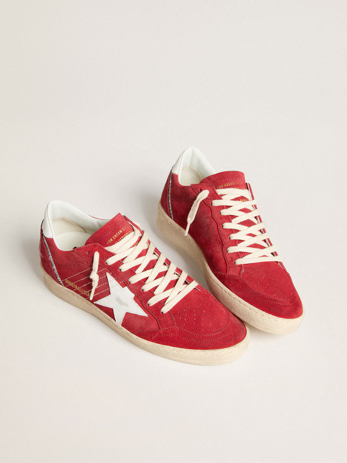 Ball Star in suede rosso con stella e talloncino in pelle bianca