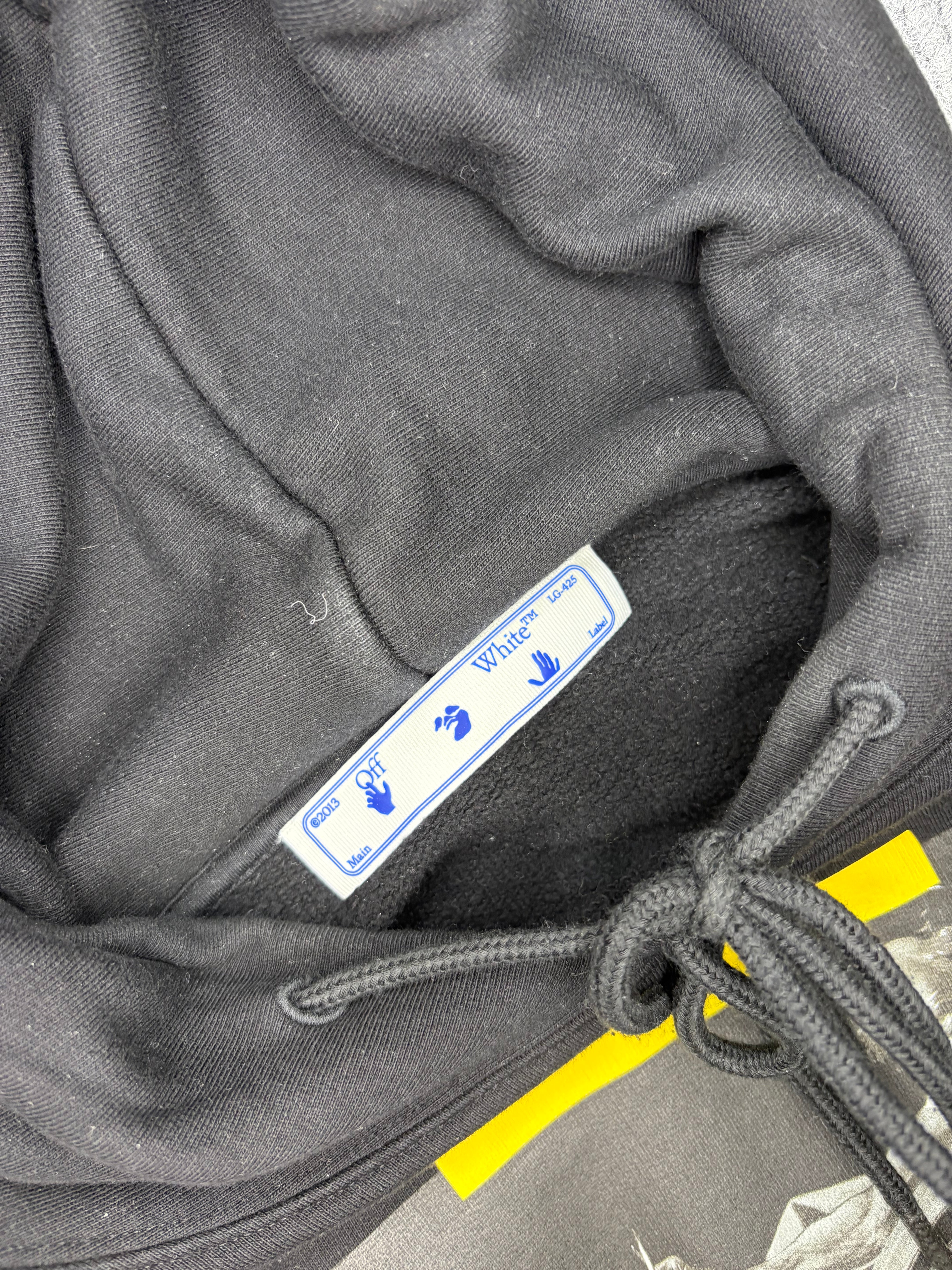 Off-White Hoodie Caravaggio Black Yellow M