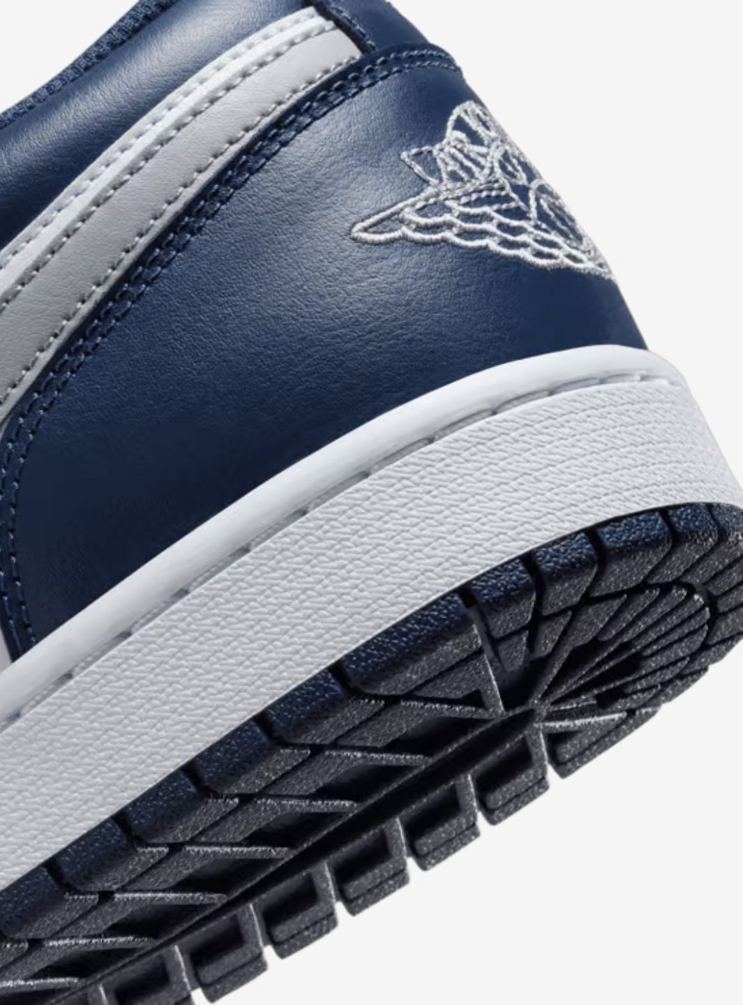 Air Jordan 1 Low Midnight Navy Wolf Grey
