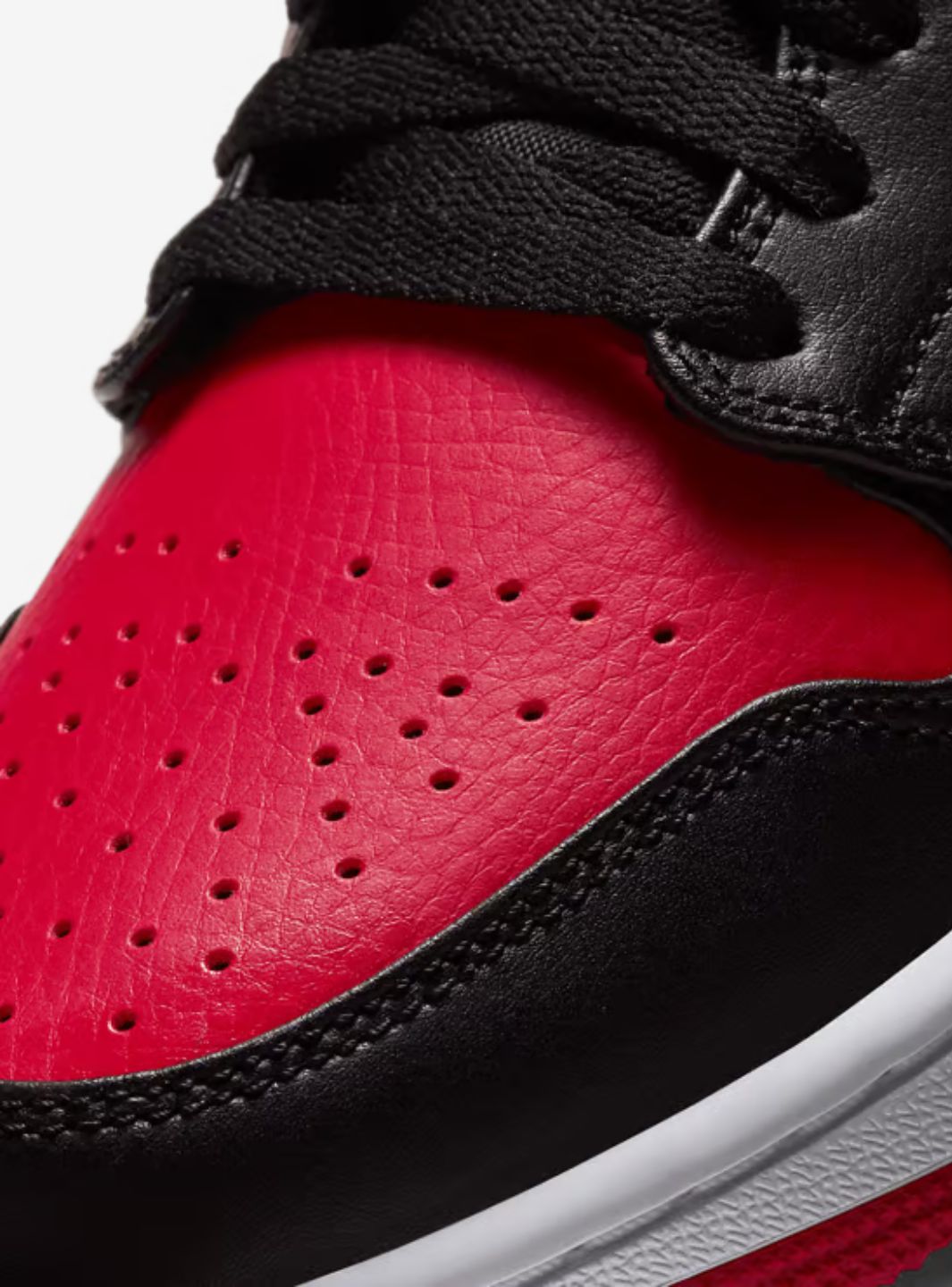 Air Jordan 1 Mid Banned (2020)