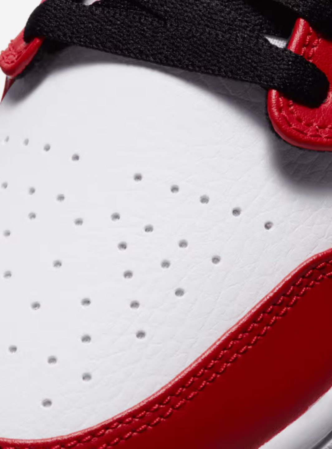 Air Jordan 1 Mid Chicago (2020)