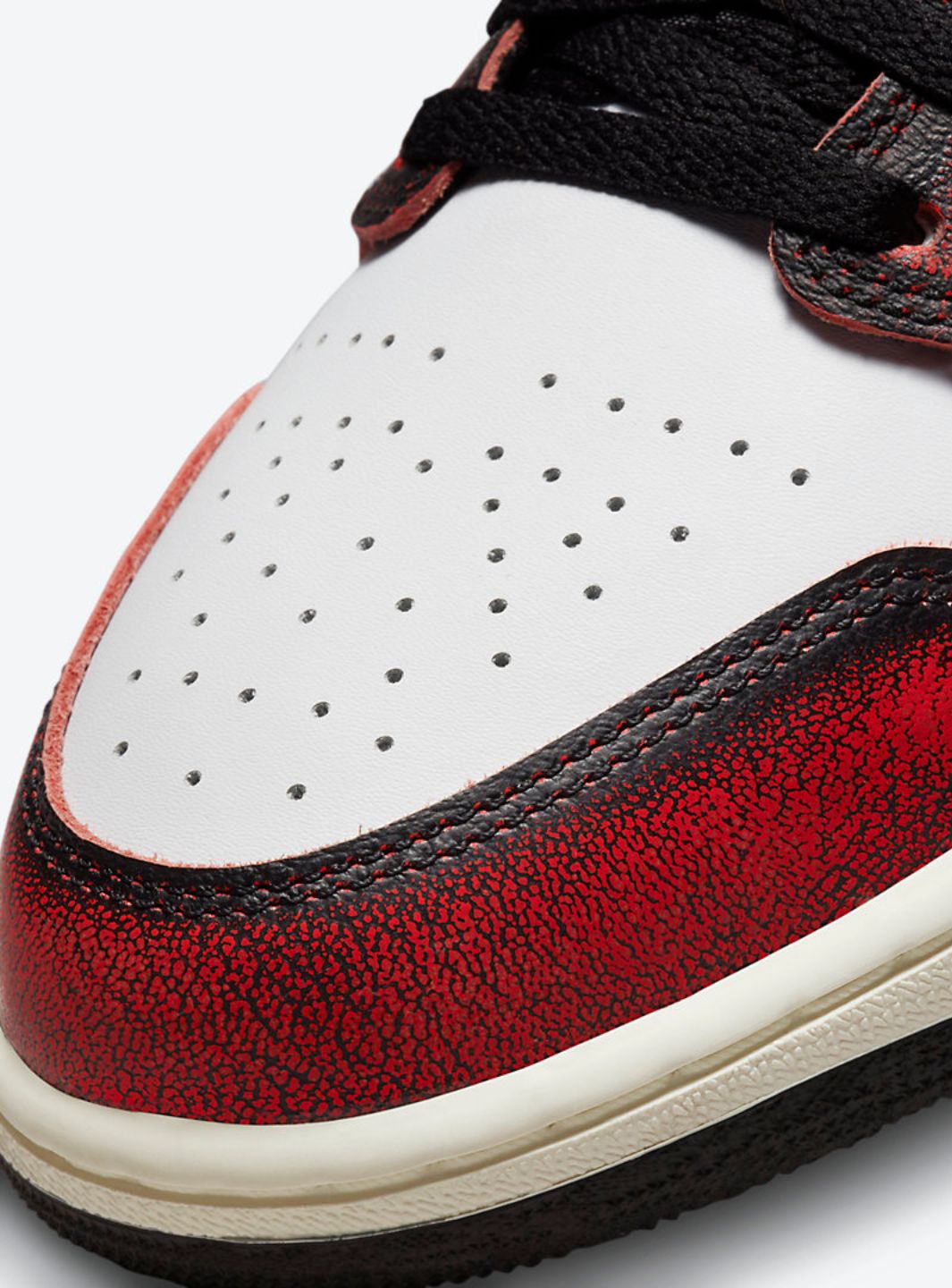 Air Jordan 1 Mid Wear-Away Chicago