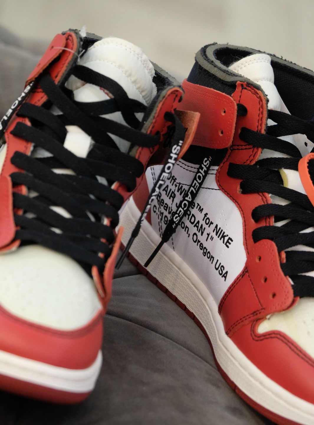 Air Jordan 1 Retro High Off-White Chicago