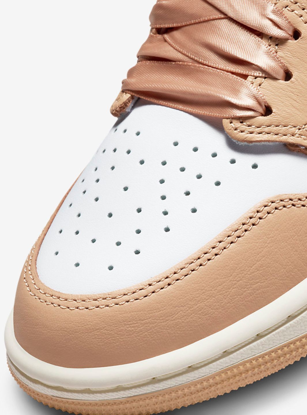 Air Jordan 1 Retro High OG Praline