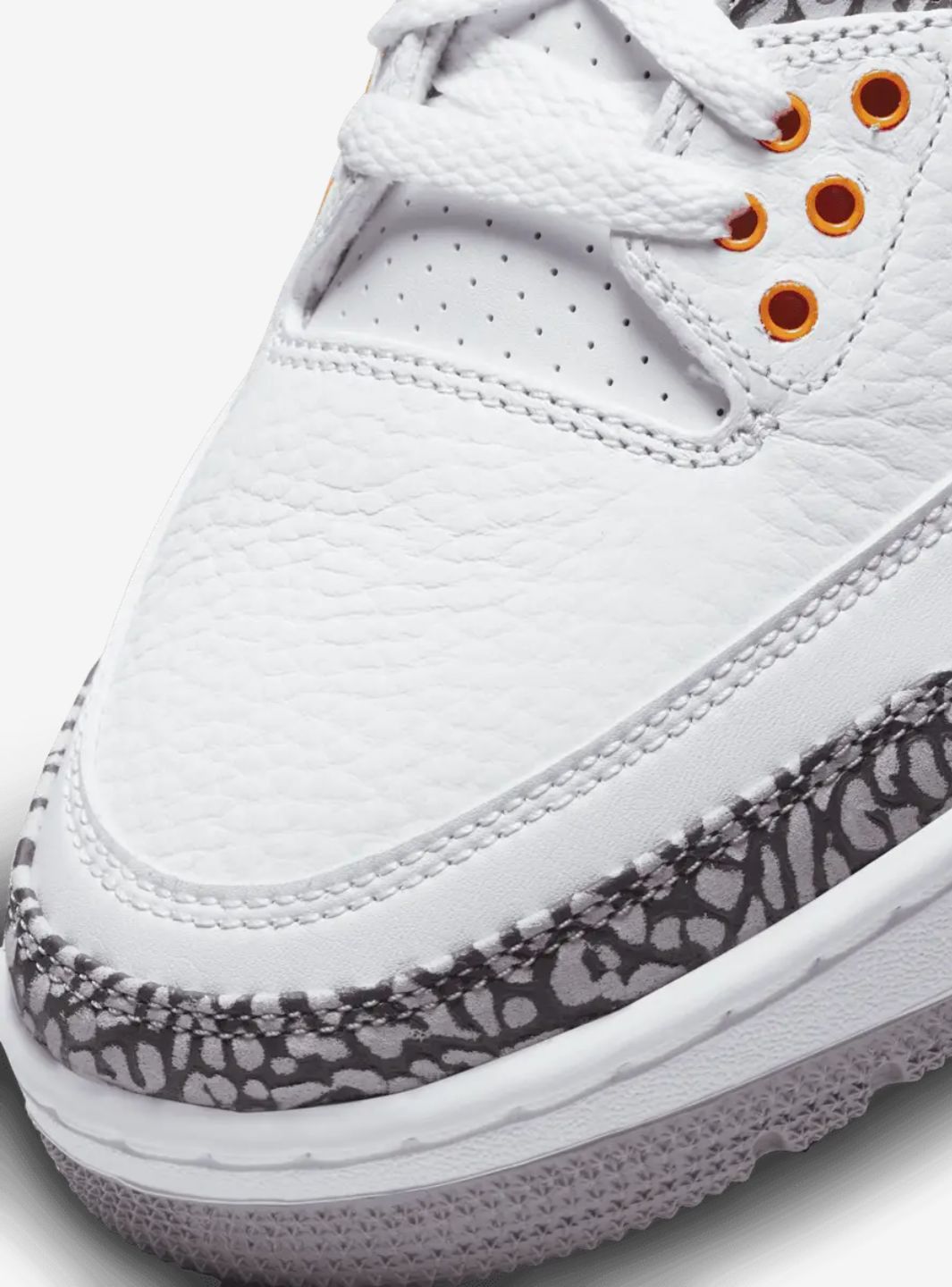 Air Jordan 3 Retro Cardinal Red