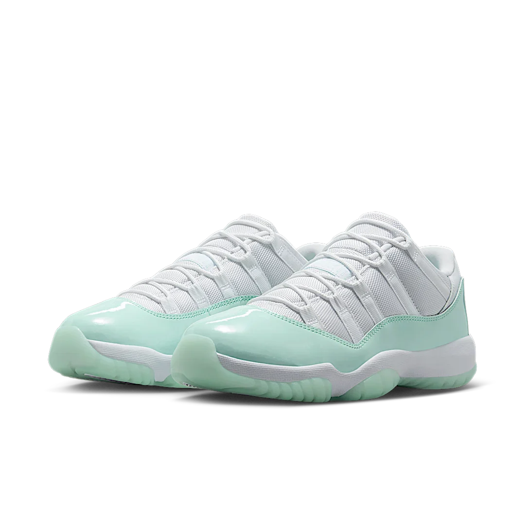 Air Jordan 11 Retro Low Igloo
