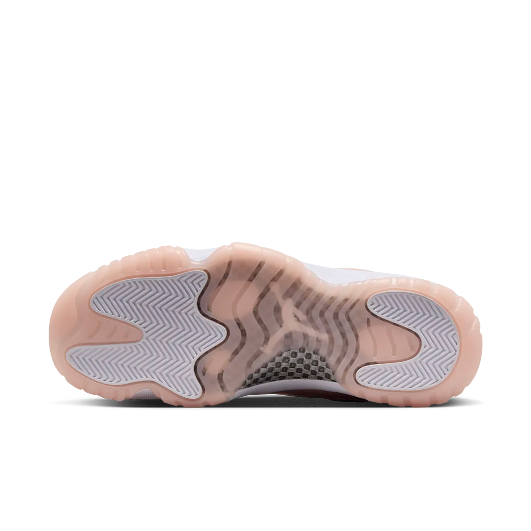 Air Jordan 11 Retro Low Legend Pink